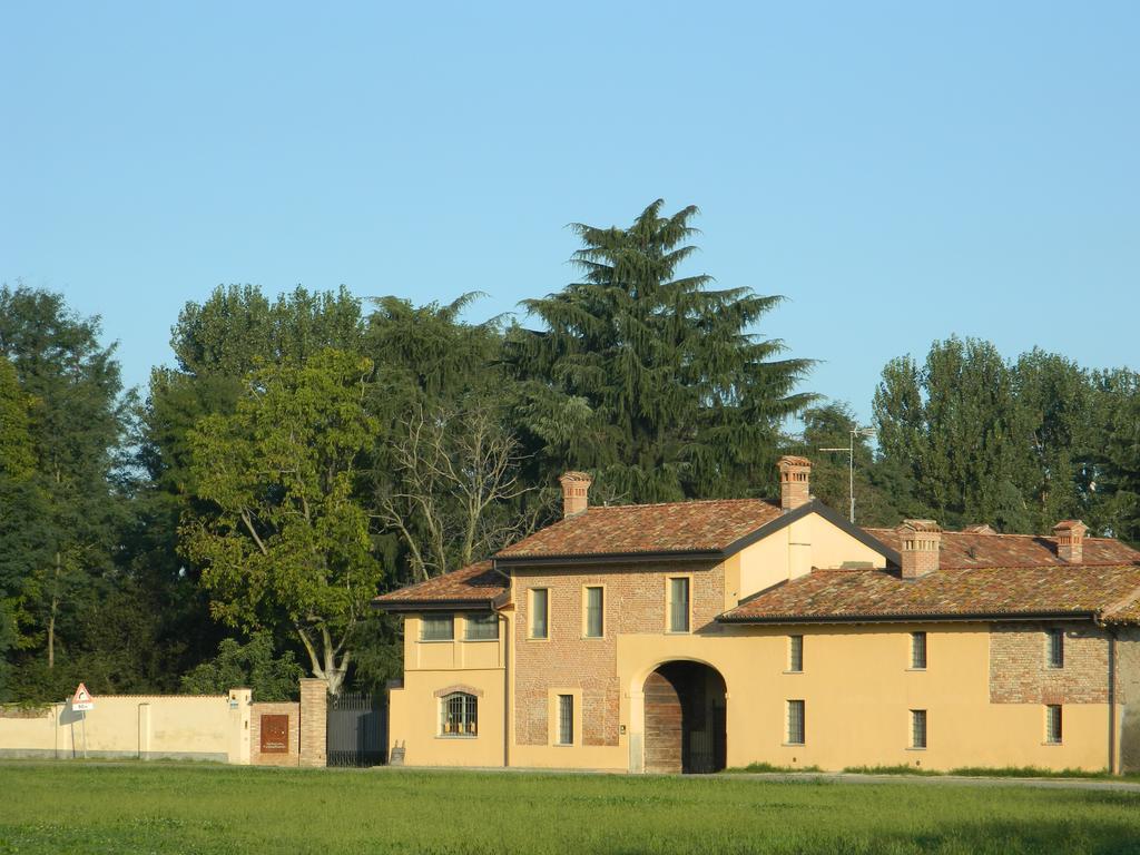 Agriturismo Cascina Pezzolo Lodi Zewnętrze zdjęcie