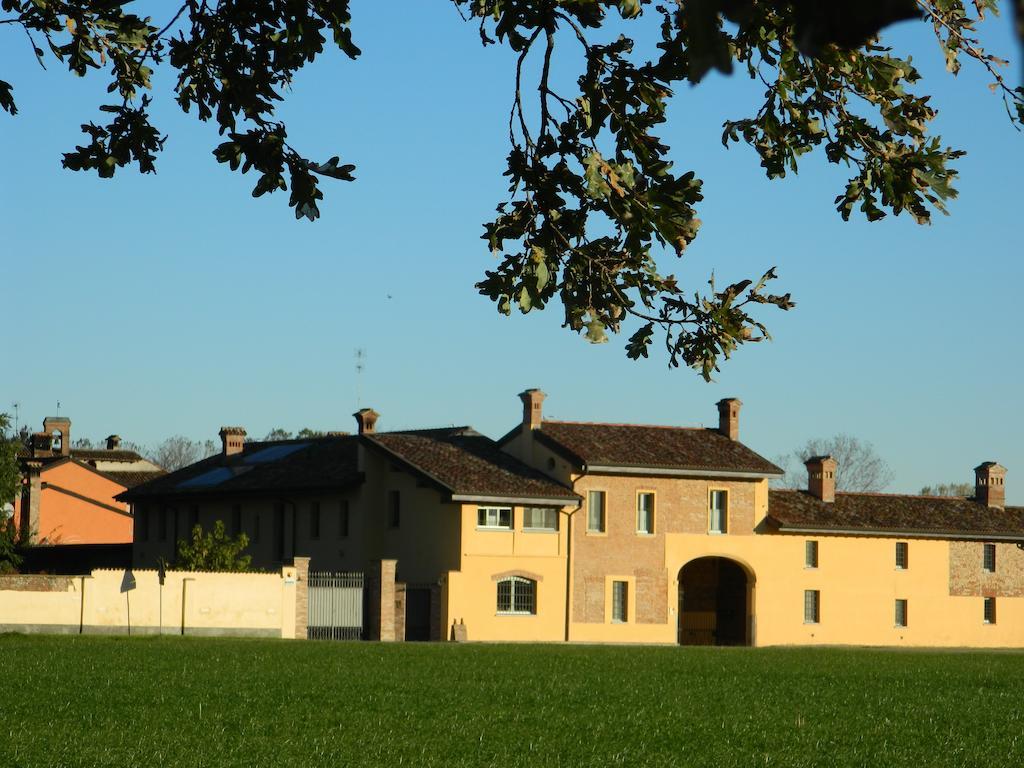 Agriturismo Cascina Pezzolo Lodi Zewnętrze zdjęcie